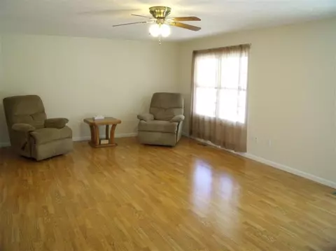 73 Baker, Stanton, KY 40380 photo 4