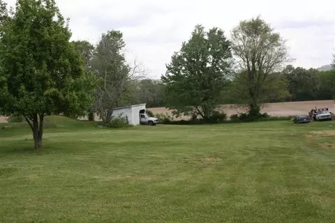 846 Maple St, Stanton, KY 40380 photo 6