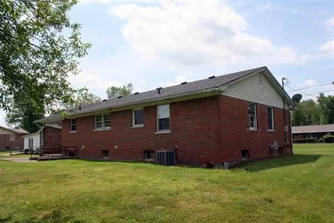 846 Maple St, Stanton, KY 40380 photo 3