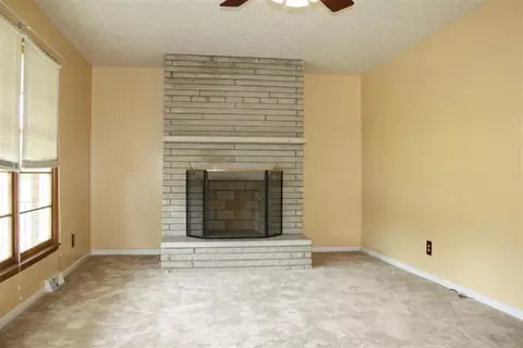846 Maple St, Stanton, KY 40380 photo 12