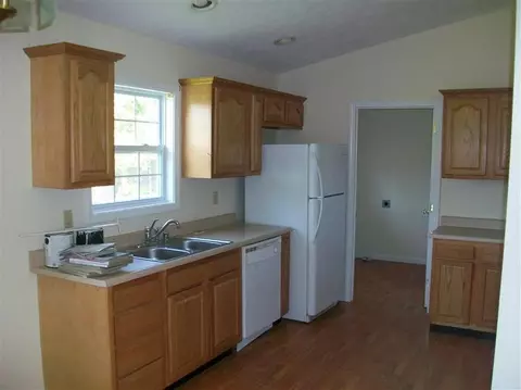 104 Vine St, Stanton, KY 40380 photo 10