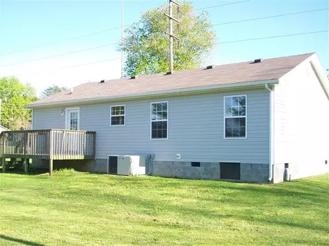 104 Vine St, Stanton, KY 40380 photo 7