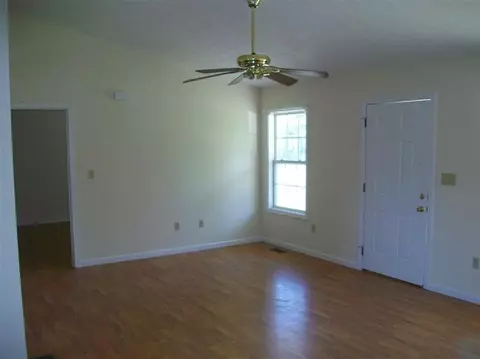 104 Vine St, Stanton, KY 40380 photo 14