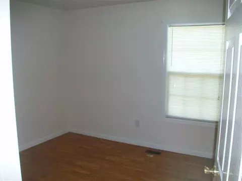 114 Vine St, Stanton, KY 40380 photo 8