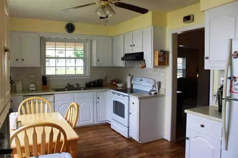 305 Caudill Ave, Georgetown, KY 40324 photo 11