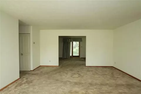 213 Aztec Trl, Georgetown, KY 40324 photo 2