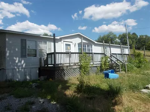 120 Fourth St, Berry, KY 41003 photo 1