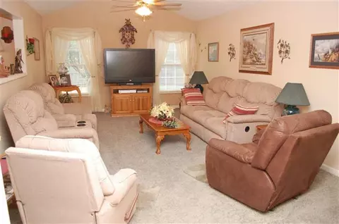 108 Bainbridge Dr, Georgetown, KY 40324 photo 3