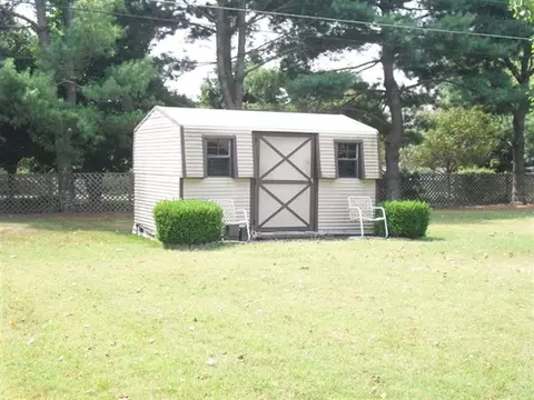 322 Davis Ave, Lancaster, KY 40444 photo 2