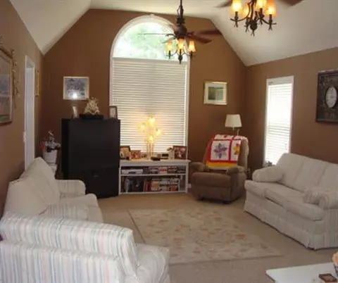 137 River Run, Lancaster, KY 40444 photo 4
