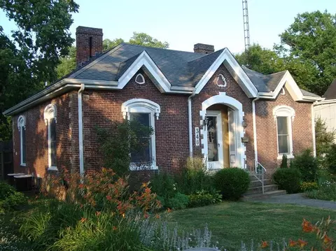 346 Second St, Paris, KY 40361 photo 3