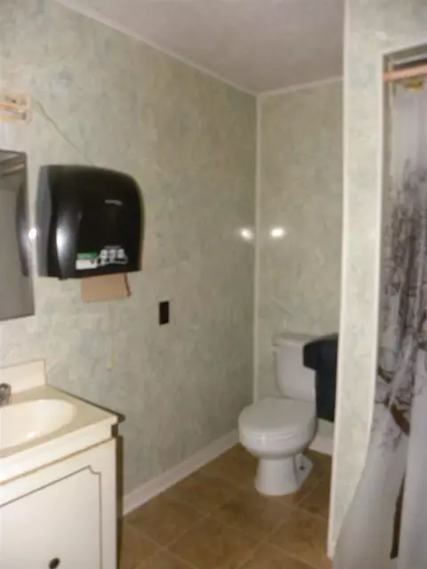 223 E College St, Georgetown, KY 40324 photo 13