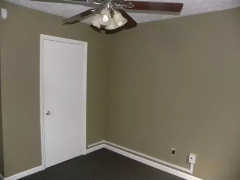 223 E College St, Georgetown, KY 40324 photo 6
