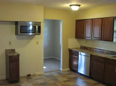 526 Dobbin Dr, Paris, KY 40361 photo 13