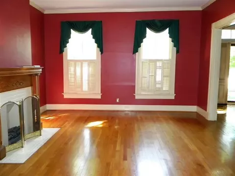 409 E Main St, Georgetown, KY 40324 photo 6