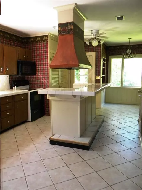 409 E Main St, Georgetown, KY 40324 photo 15