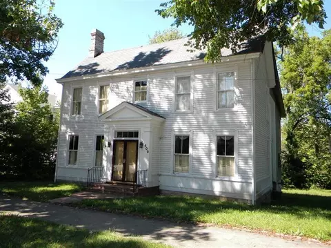 409 E Main St, Georgetown, KY 40324 photo 2