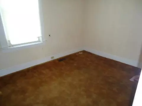 122 E 10th St, Paris, KY 40361 photo 7