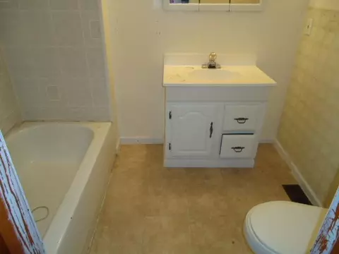 122 E 10th St, Paris, KY 40361 photo 4