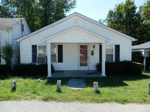 228 Ballard St, Springfield, KY 40069 photo 1