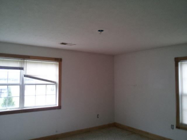 183 Dreyfus Rd, Berea, KY 40403 photo 2