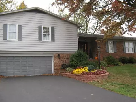 123 Bourbon Acres Rd, Paris, KY 40361 photo 2