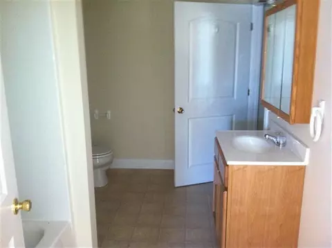 595 Chestnut St, Berea, KY 40403 photo 6