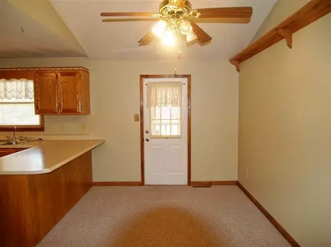 203 Vanhook Ct, Berea, KY 40403 photo 9