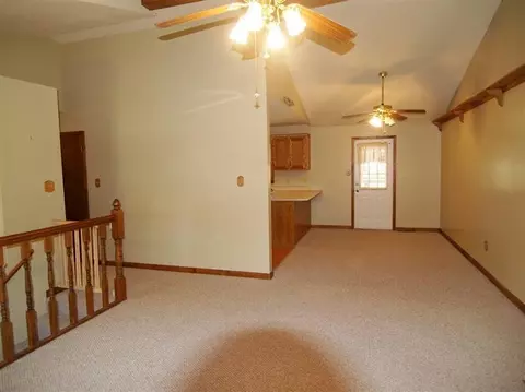 203 Vanhook Ct, Berea, KY 40403 photo 5
