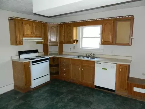 2210 Buzzard Roost Rd, Waddy, KY 40076 photo 4