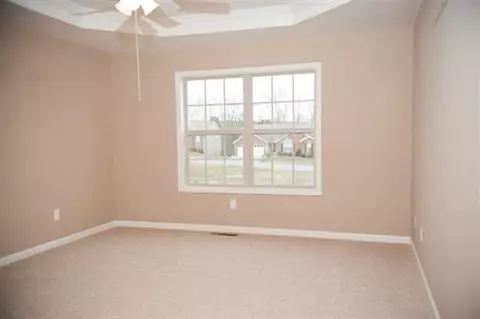 313 White Cliffs Ln, Frankfort, KY 40601 photo 5