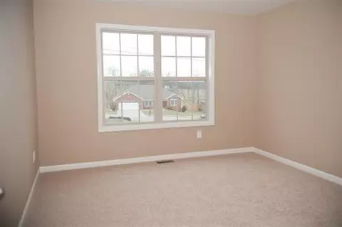 313 White Cliffs Ln, Frankfort, KY 40601 photo 10