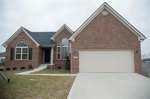 313 White Cliffs Ln, Frankfort, KY 40601 photo 1