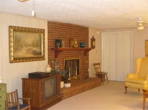 297 Sutton Ln, Lancaster, KY 40444 photo 28