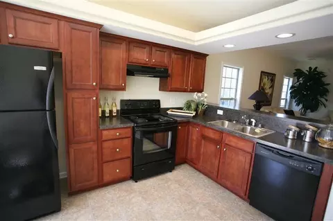 225 Shell Ct, Lexington, KY 40511 photo 2