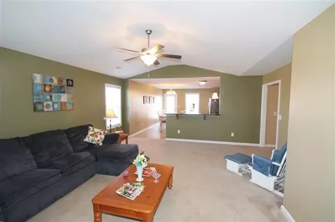 202 Stephen Dr, Georgetown, KY 40324 photo 2