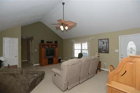 122 Thomas Ln, Georgetown, KY 40324 photo 5