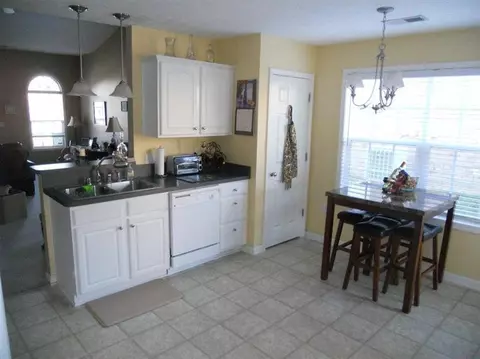 102 Back Stretch Dr, Georgetown, KY 40324 photo 18
