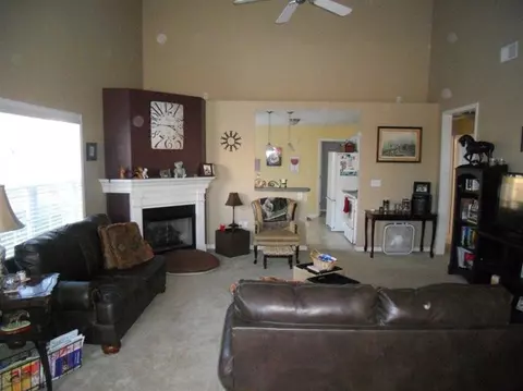 102 Back Stretch Dr, Georgetown, KY 40324 photo 11