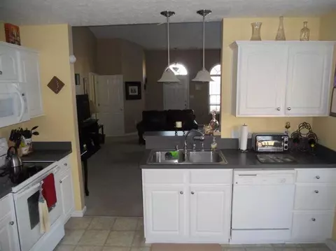 102 Back Stretch Dr, Georgetown, KY 40324 photo 16