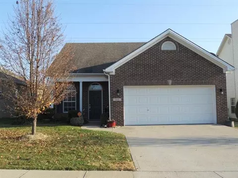 102 Back Stretch Dr, Georgetown, KY 40324 photo 1