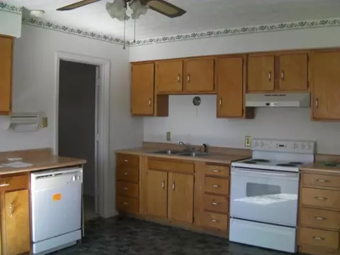 110 Baldwin St, Berea, KY 40403 photo 3
