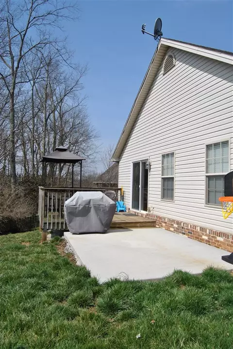 116 Back Stretch Dr, Georgetown, KY 40324 photo 11