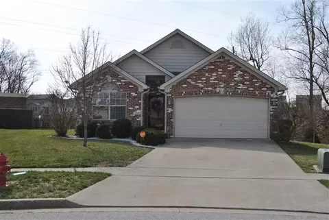 116 Back Stretch Dr, Georgetown, KY 40324 photo 2