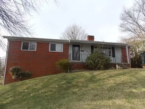 508 Kickapoo Trl, Frankfort, KY 40601 photo 1