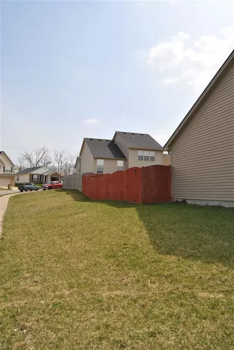 100 Grisham Dr, Georgetown, KY 40324 photo 6