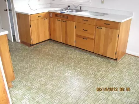 604 E Jackson St, Georgetown, KY 40324 photo 3