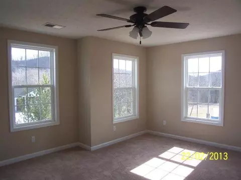 208 Pine Crest Ct, Berea, KY 40403 photo 11