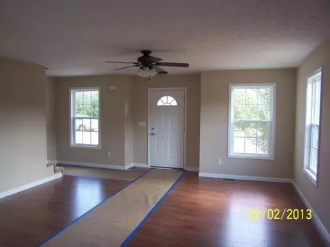 208 Pine Crest Ct, Berea, KY 40403 photo 4