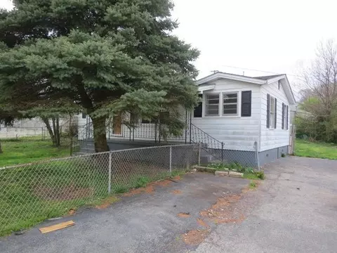 643 Vine St, Paris, KY 40361 photo 1
